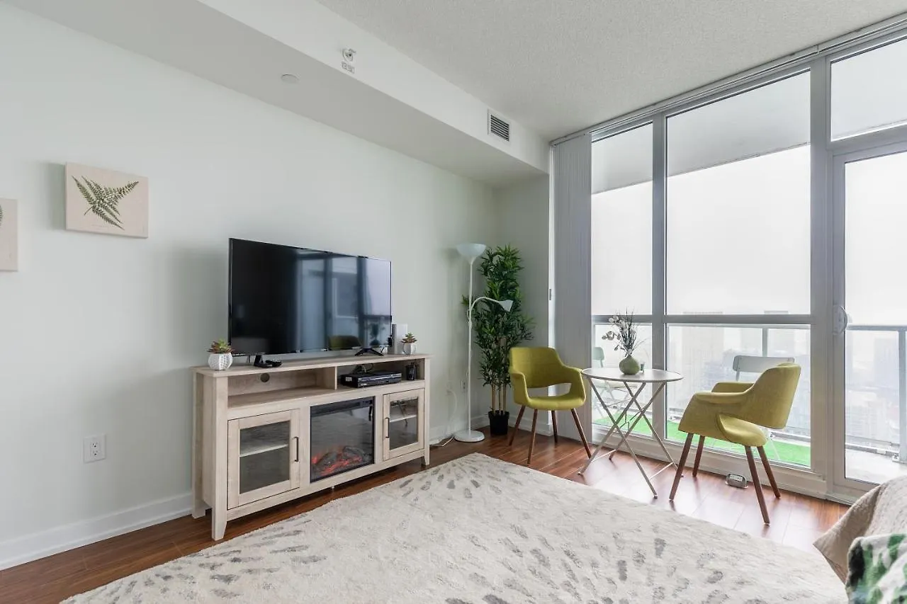 Simply Comfort. Amazing Downtown Apartments Toronto